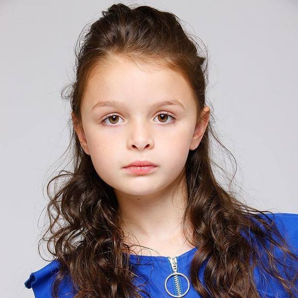 Meet your Posher, Lori - Picture 1 of 1